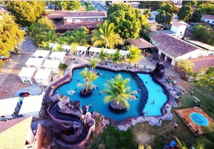Hotel Pousada Sertão Veredas Buritizeiro Exterior foto